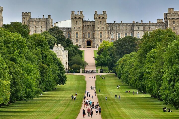 2024 Windsor Castle Half Day Trip from London