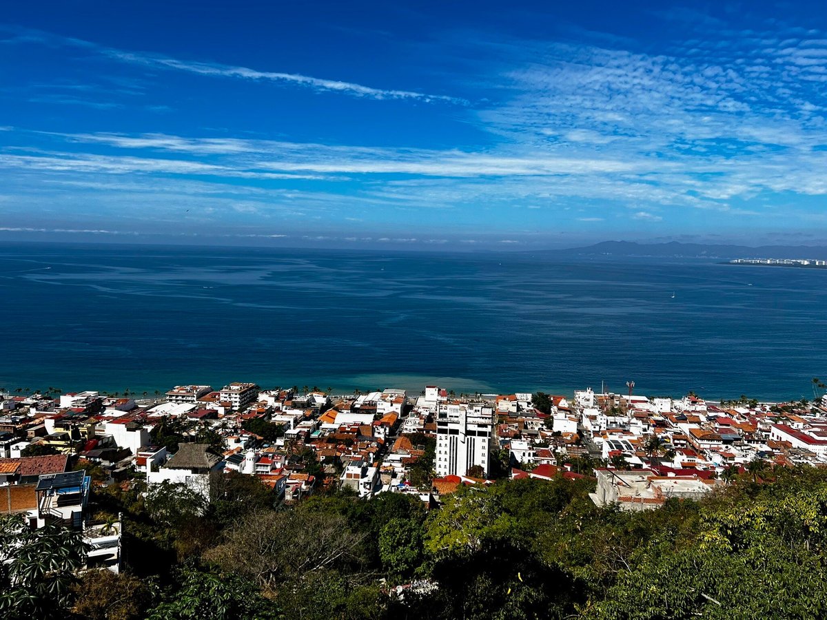 Hike to Mirador Cerro de La Cruz (Puerto Vallarta) - 2023 Lo que se debe  saber antes de viajar - Tripadvisor