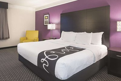 Hotel photo 16 of La Quinta Inn & Suites by Wyndham Las Vegas Summerlin Tech.