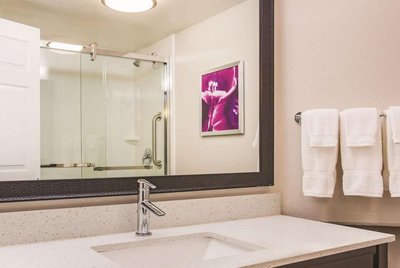 Hotel photo 4 of La Quinta Inn & Suites by Wyndham Las Vegas Summerlin Tech.