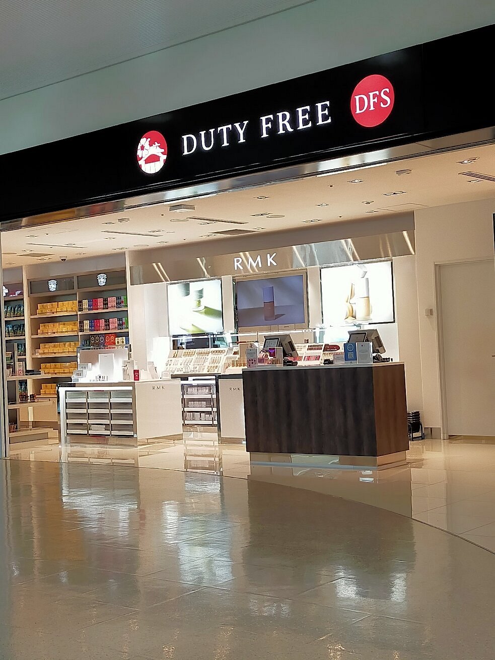 THE DFS EDIT Okinawa, DFS