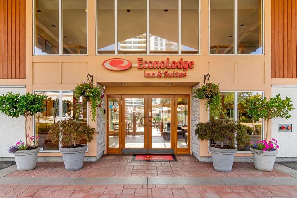 ECONO LODGE INN SUITES Tarifs 2024 Et 6 Avis   Hotel Entrance 