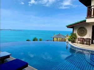 Sandalwood Luxury Villas in Lamai Beach, image may contain: Resort, Hotel, Villa, Pool