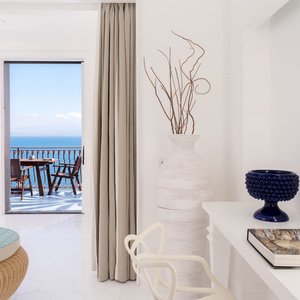 Leucosia Suite
