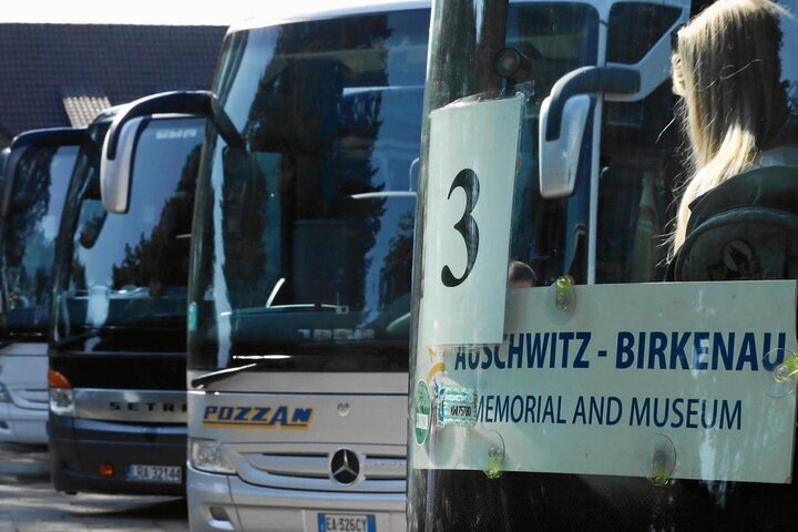 2024 Krakow to Auschwitz Shuttle Bus