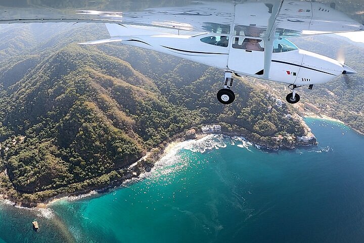 vallarta airplane tours