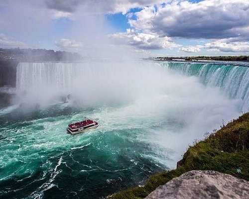 bus tour packages in toronto