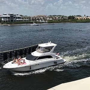 yacht rental jupiter