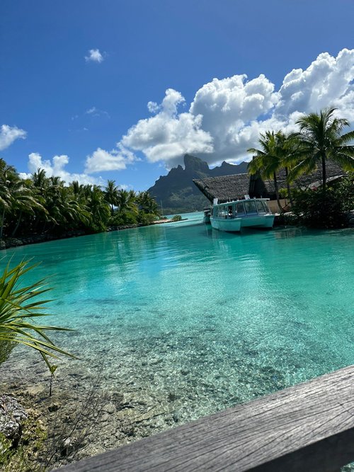FOUR SEASONS RESORT BORABORA tarifs 2025 et 154 avis