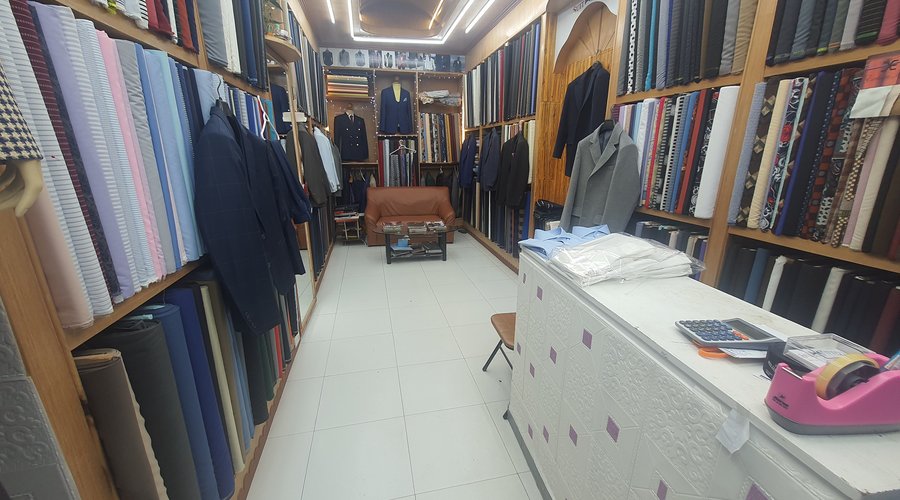 Suit fitter custom store  at phuket, patong beach h 