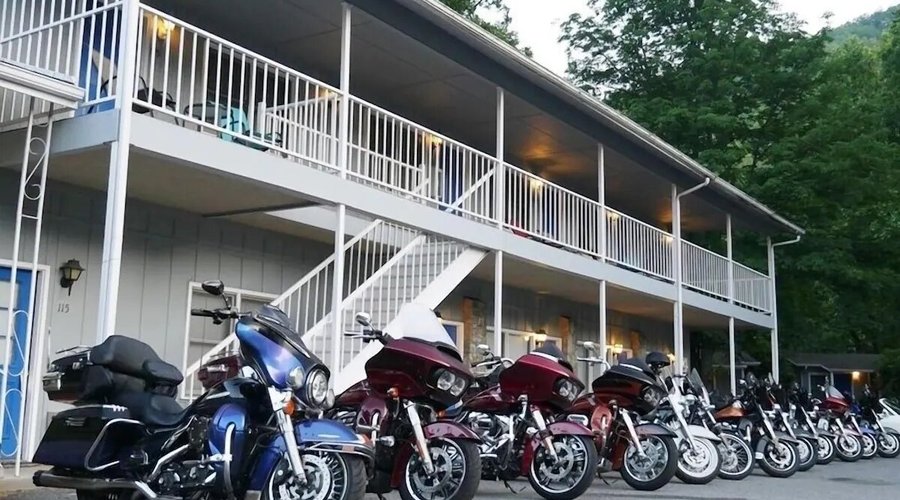 Back building - motorcycle friendly