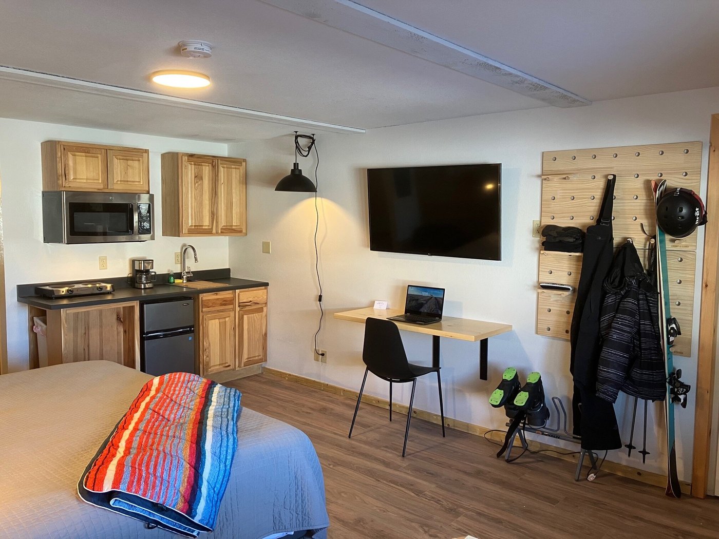 LOGE Wolf Creek - UPDATED 2023 Prices, Reviews & Photos (South Fork, CO