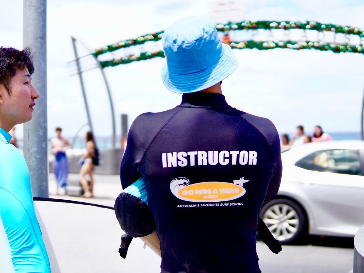 Surfers Paradise Beach Hire - Go Ride A Wave