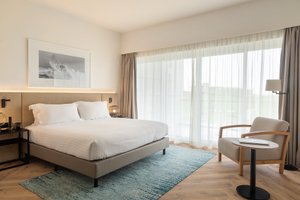 Room & Suite