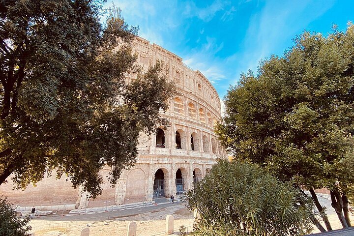 Excursão para grupos pequenos do Coliseu com entrada pela Arena:  experiência oferecida por Colosseum and Vatican Tours by Italy Wonders