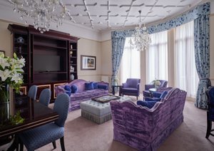 Room & Suite