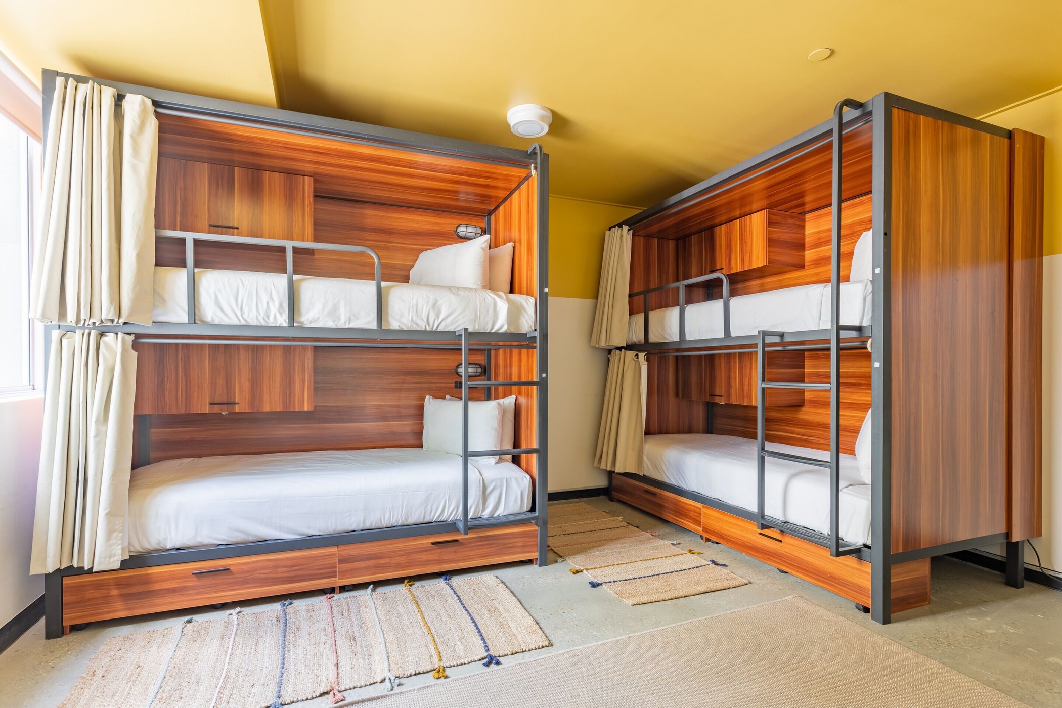 Base Backpackers Brisbane Uptown by null