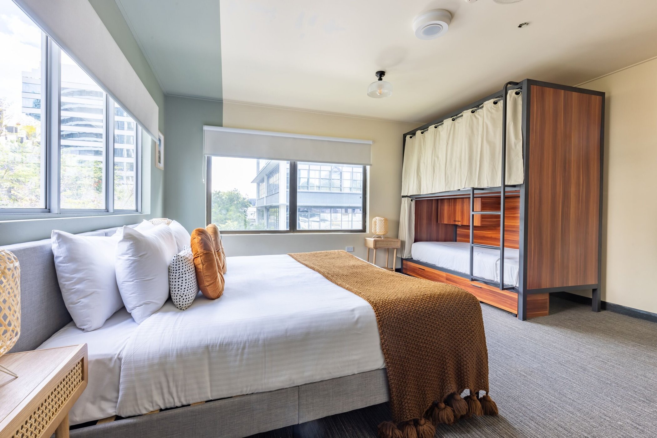 Base Backpackers Brisbane Uptown by null