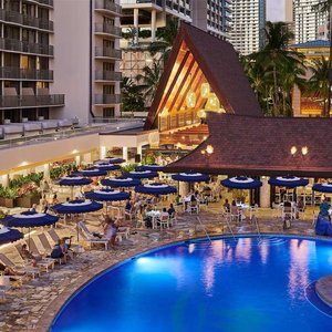 outrigger reef waikiki beach resort exterior canoe hale