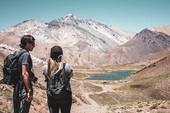 backpackers travel and adventure mendoza