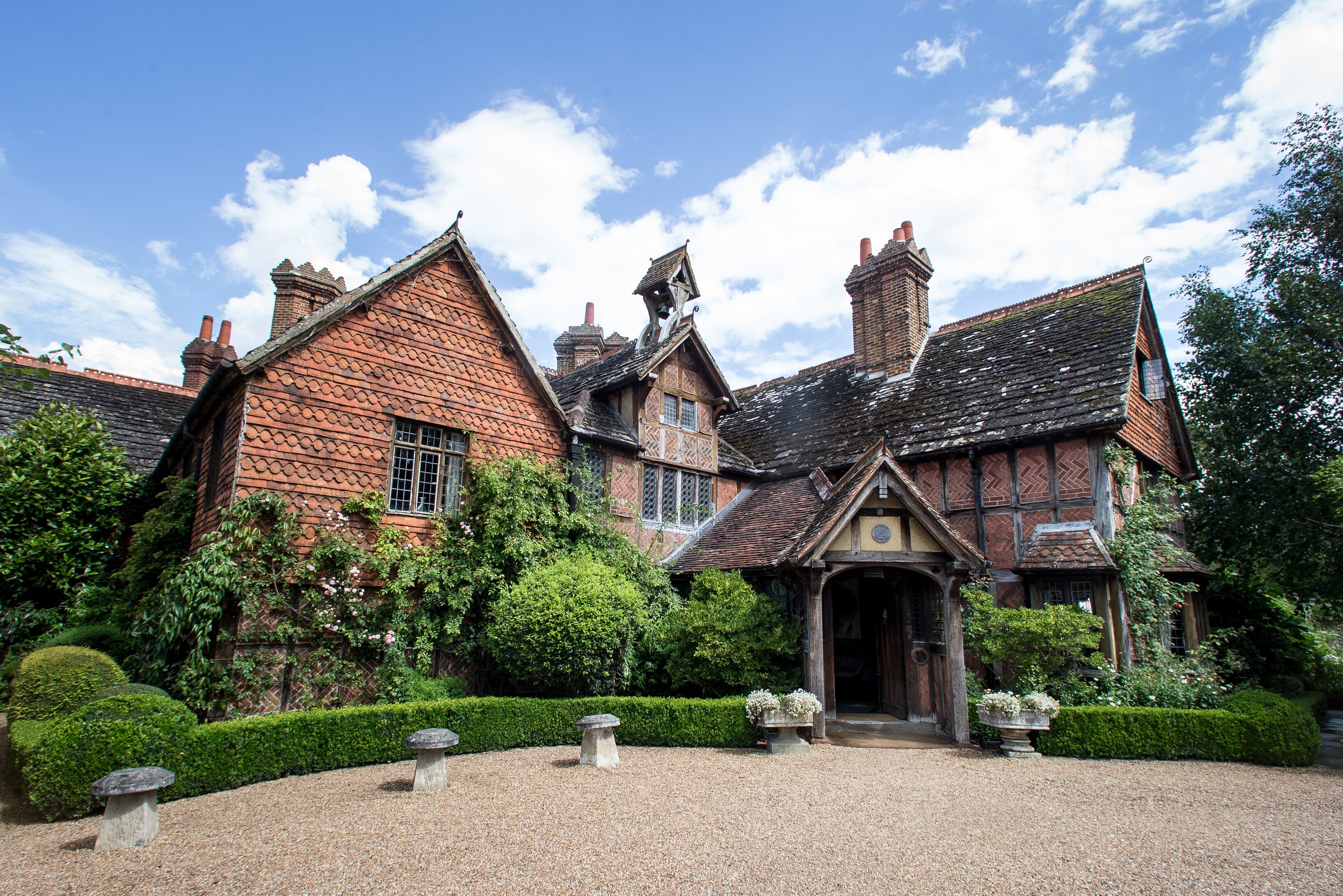 LANGSHOTT MANOR - Updated 2024 Prices & Hotel Reviews (Horley, England)