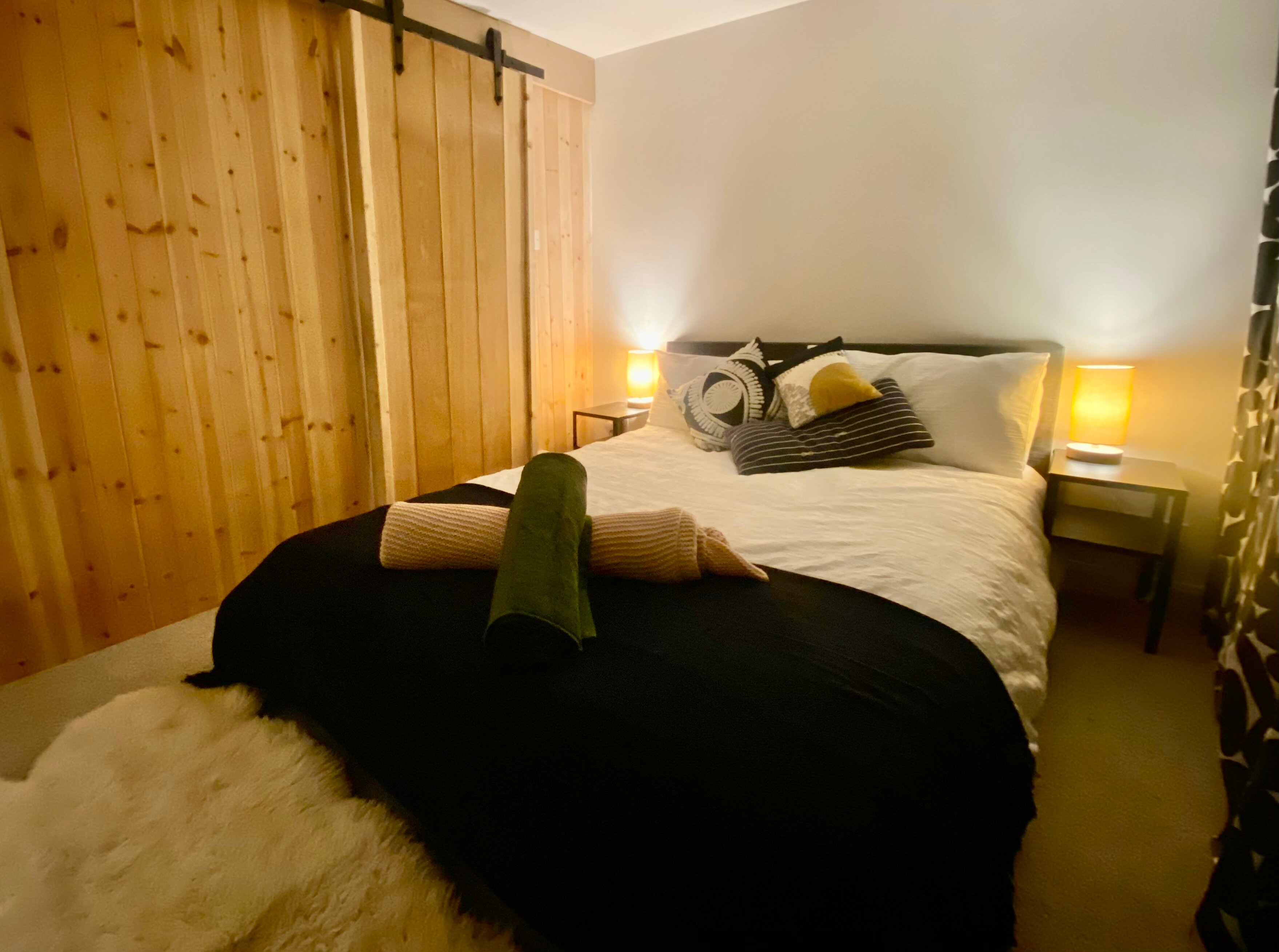 THE DRAGONFLY BNB - Prices & B&B Reviews (Glastonbury, England)