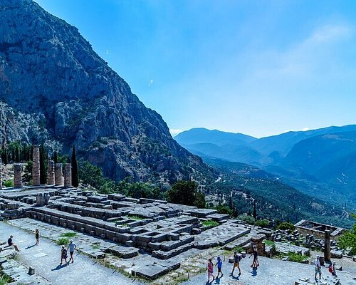 DELPHI, GREECE- and starting our ULTIMATE GREECE ROAD TRIP …. we were so  lucky! 🇬🇷 