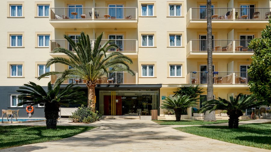 Entrada Hotel