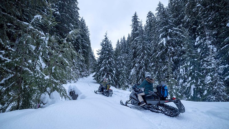 Snowmobiling in Sandpoint, Idaho 