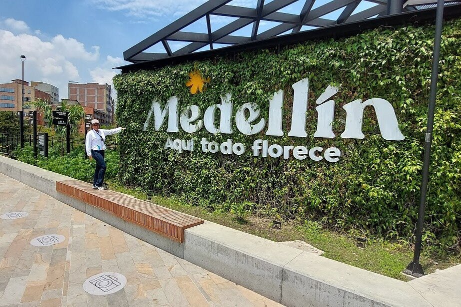 travel agencies in medellin colombia