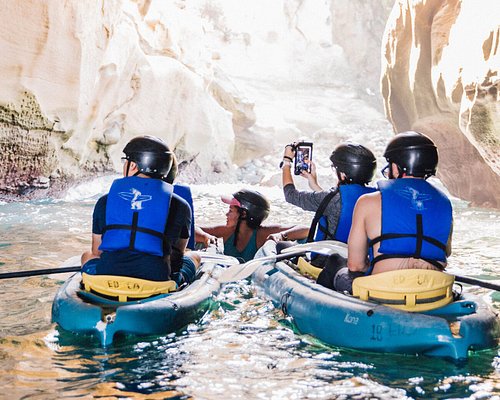 https://dynamic-media-cdn.tripadvisor.com/media/photo-o/28/35/46/3d/kayakers-in-the-la-jolla.jpg?w=500&h=400&s=1