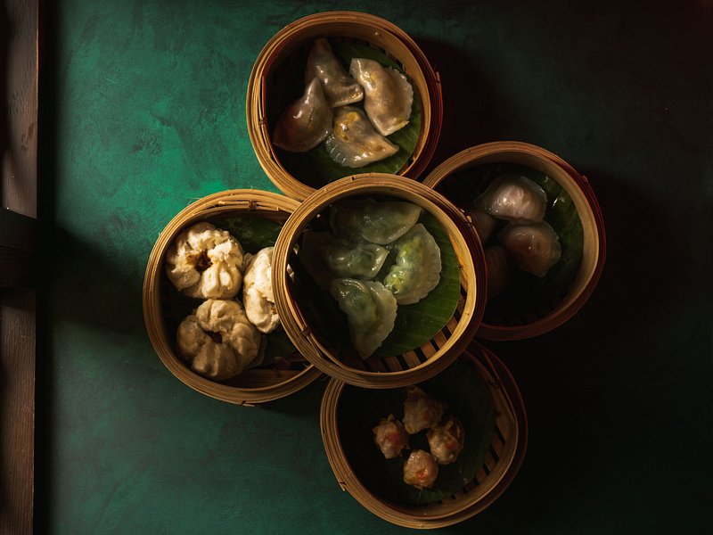 https://dynamic-media-cdn.tripadvisor.com/media/photo-o/28/38/a4/89/dim-sum-selection.jpg?w=800&h=600&s=1