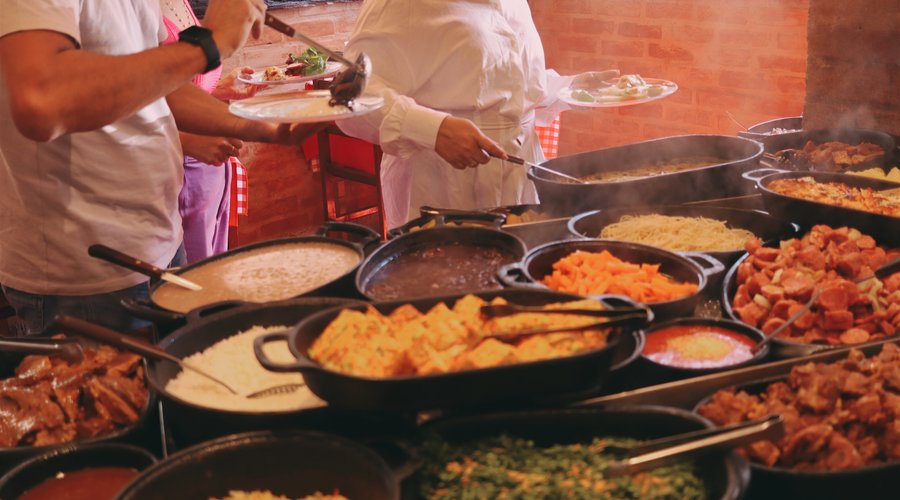 O fogão à lenha mais famoso de Campos do Jordão! 😋  📍Av. José de Oliveira Damas, 465 - Capivari   ⏰ Almoço: Segunda a Domingo das 11h às 16h  ⏰ Jantar: Sexta e Sábado das 19 às 22h