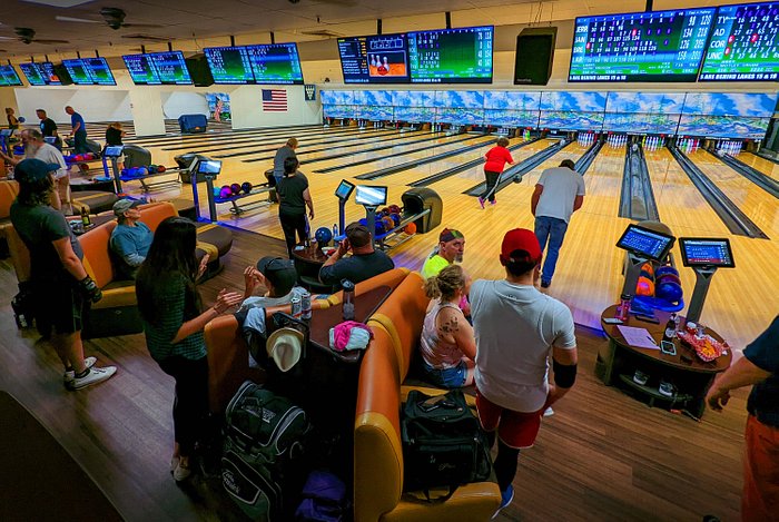 Glow Bowling - Foothills Bowl