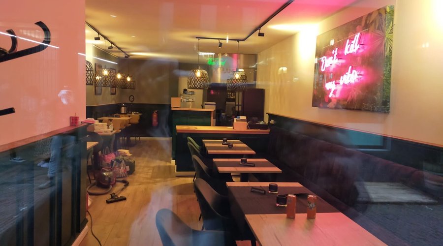 Knus met een moderne inrichting en authentiek Thais eten