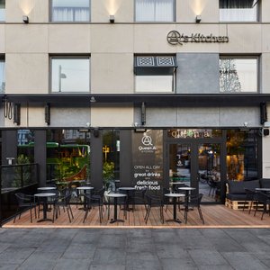 Bar and Lounge