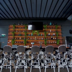 Bar and Lounge