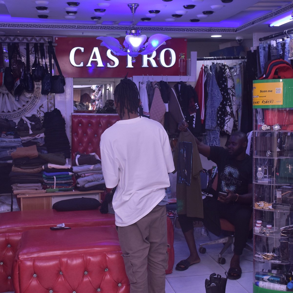 Castro Fashion (Buea) - ATUALIZADO 2023 O que saber antes de ir - Sobre ...