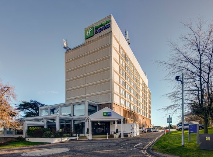 HOLIDAY INN EXPRESS EDINBURGH - CITY WEST, AN IHG HOTEL (Scotland) - Hotel  Reviews, Photos, Rate Comparison - Tripadvisor