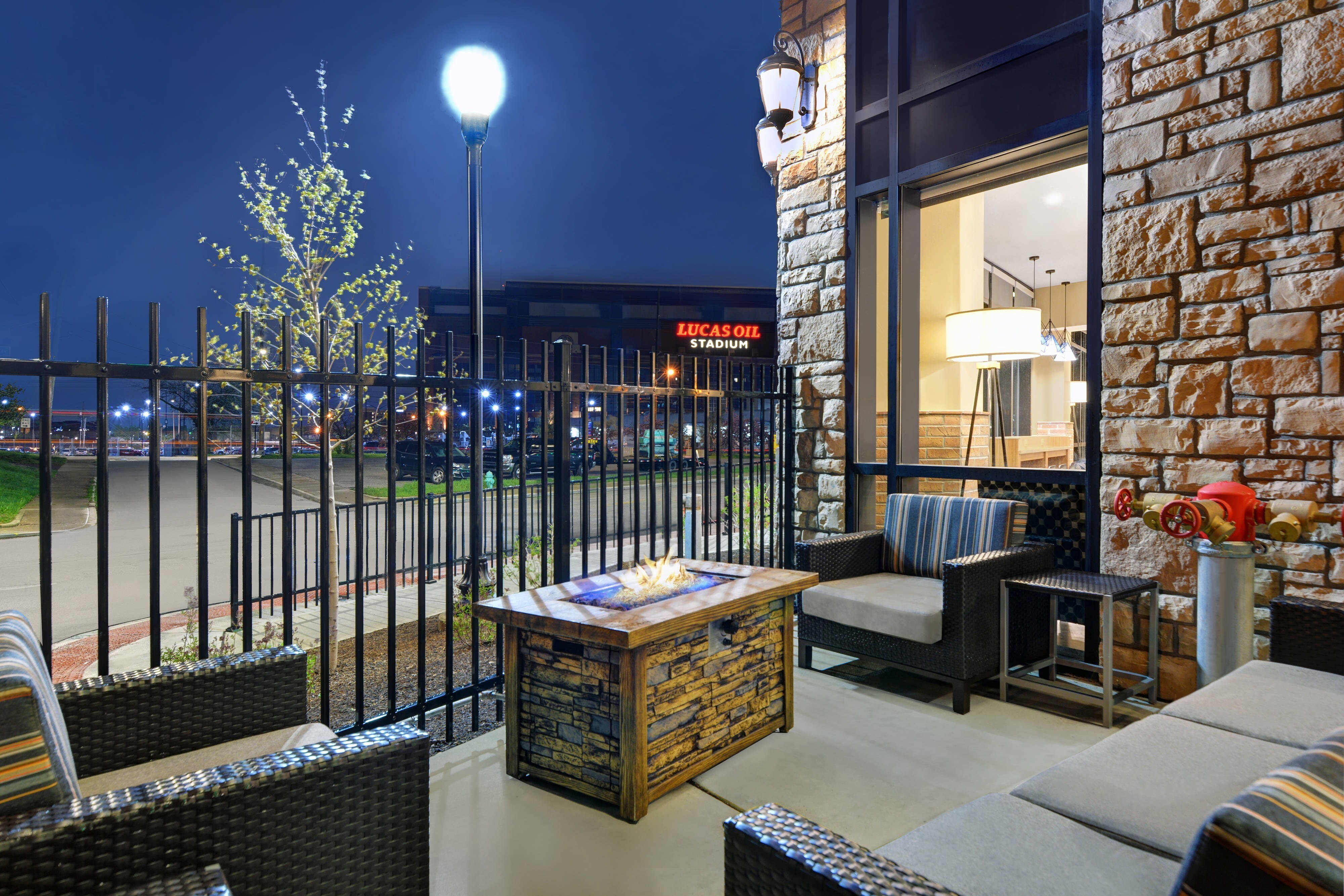 TOWNEPLACE SUITES BY MARRIOTT INDIANAPOLIS DOWNTOWN 139 1 4 9   Outdoor Patio 