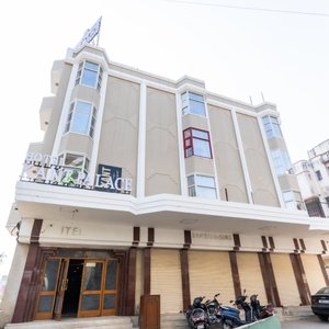FACADE