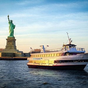 NYC Skyline Cruise 2000 - 5, Lower Manhattan and the World …