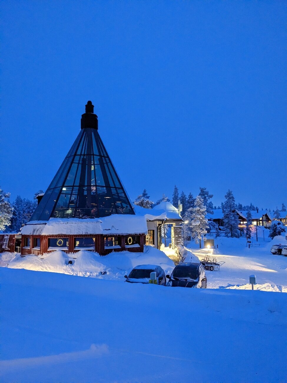 GOLDEN CROWN - LEVIN IGLUT (Levi, Finland) - Hotel - anmeldelser ...