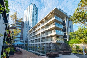 Golden Tulip Pattaya Beach Resort in Pattaya