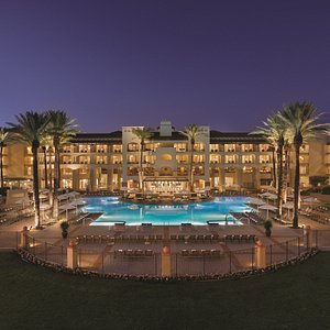 Enjoy a relaxing stay at the beautiful Fairmont Scottsdale Princess.