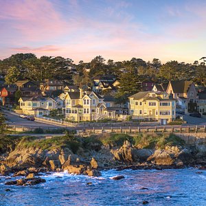 Seven Gables Inn on Monterey Bay