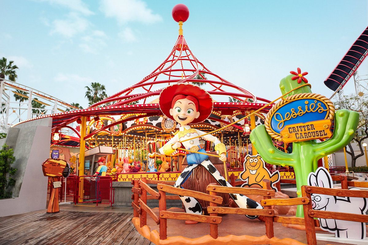 Memorable and wondrous lands to visit in Disneyland Park & Disney California Adventure Park