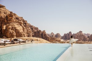 Pool & Beach