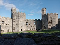 Caernafon Castle 17.06.22, Caernarfon Castle (Welsh: Castel…