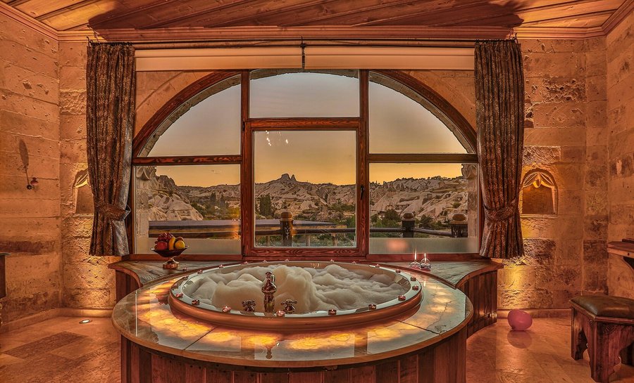 In the Has Room when you wake up will see hot air balloons if you wish you can have jacuzzi
